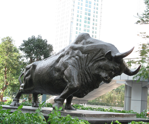 武威大型鑄銅牛雕塑