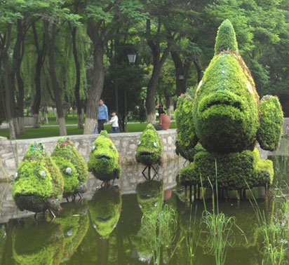 武威綠色雕塑群魚