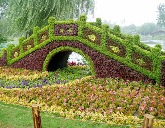 武威綠色植物拱橋