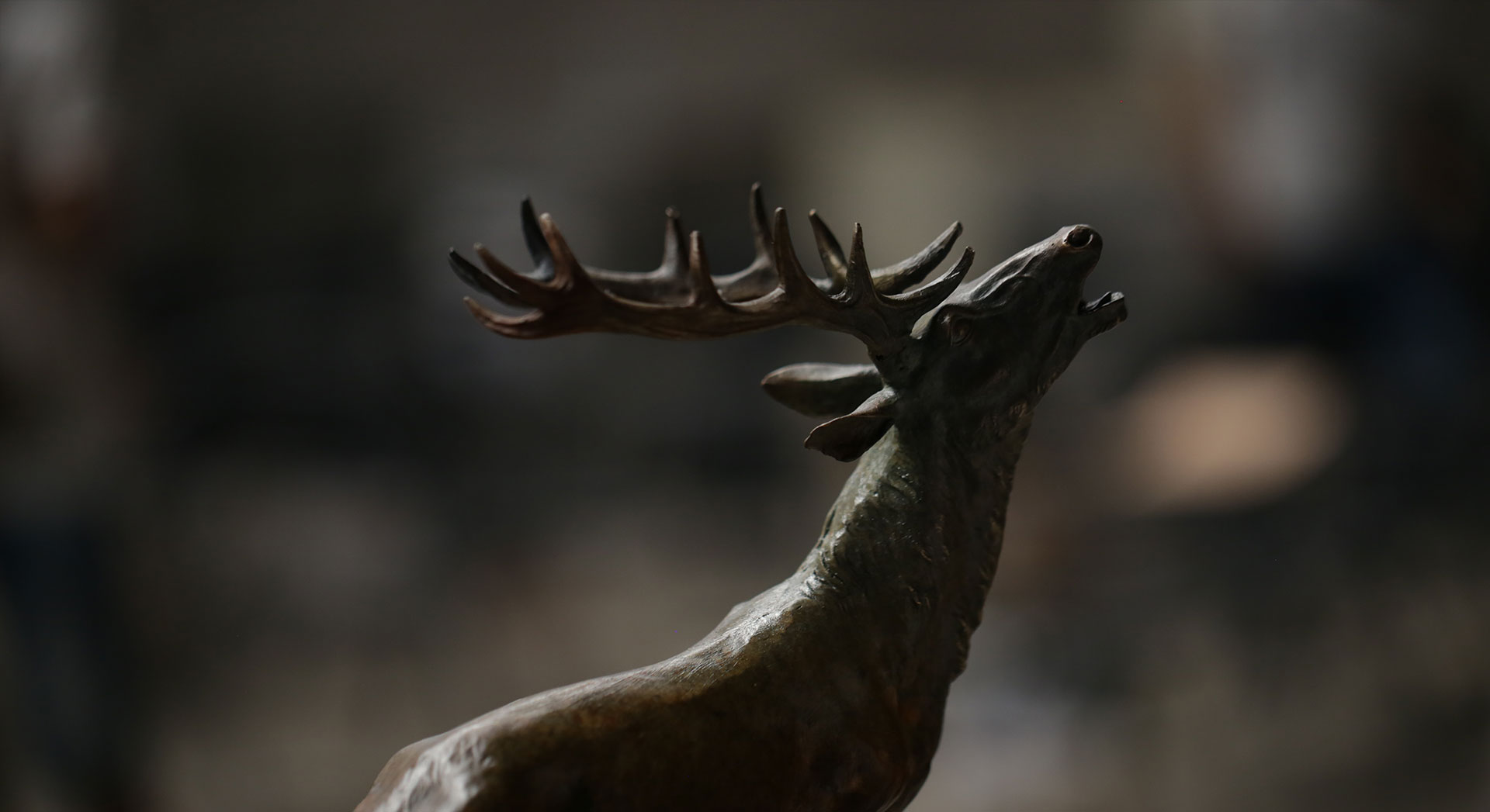 城市雕塑的設計、制作和安裝都需要專業的知識和技能