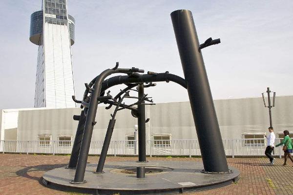 運輸時,如何確保雕塑不被污染?